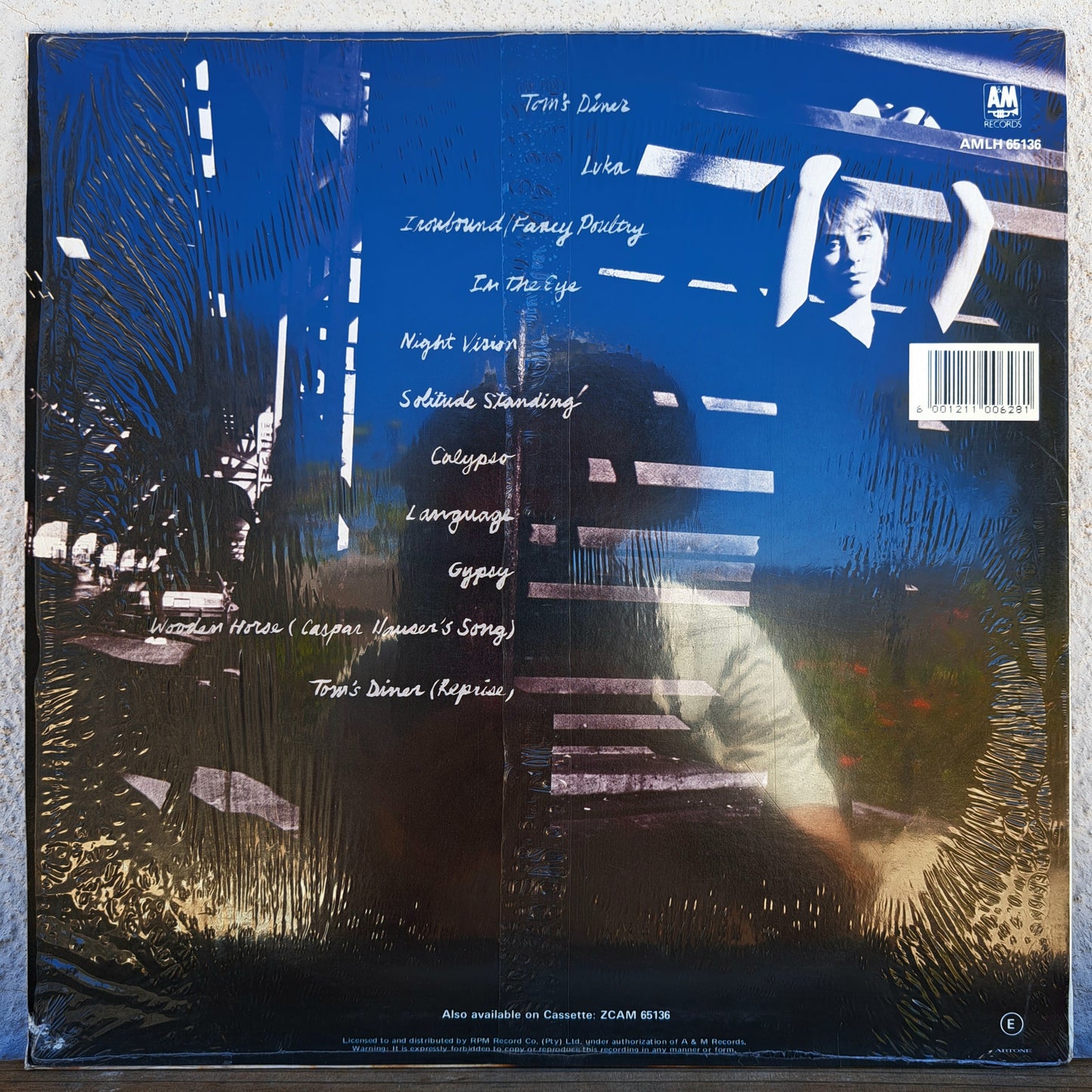 Suzanne Vega - Solitude Standing