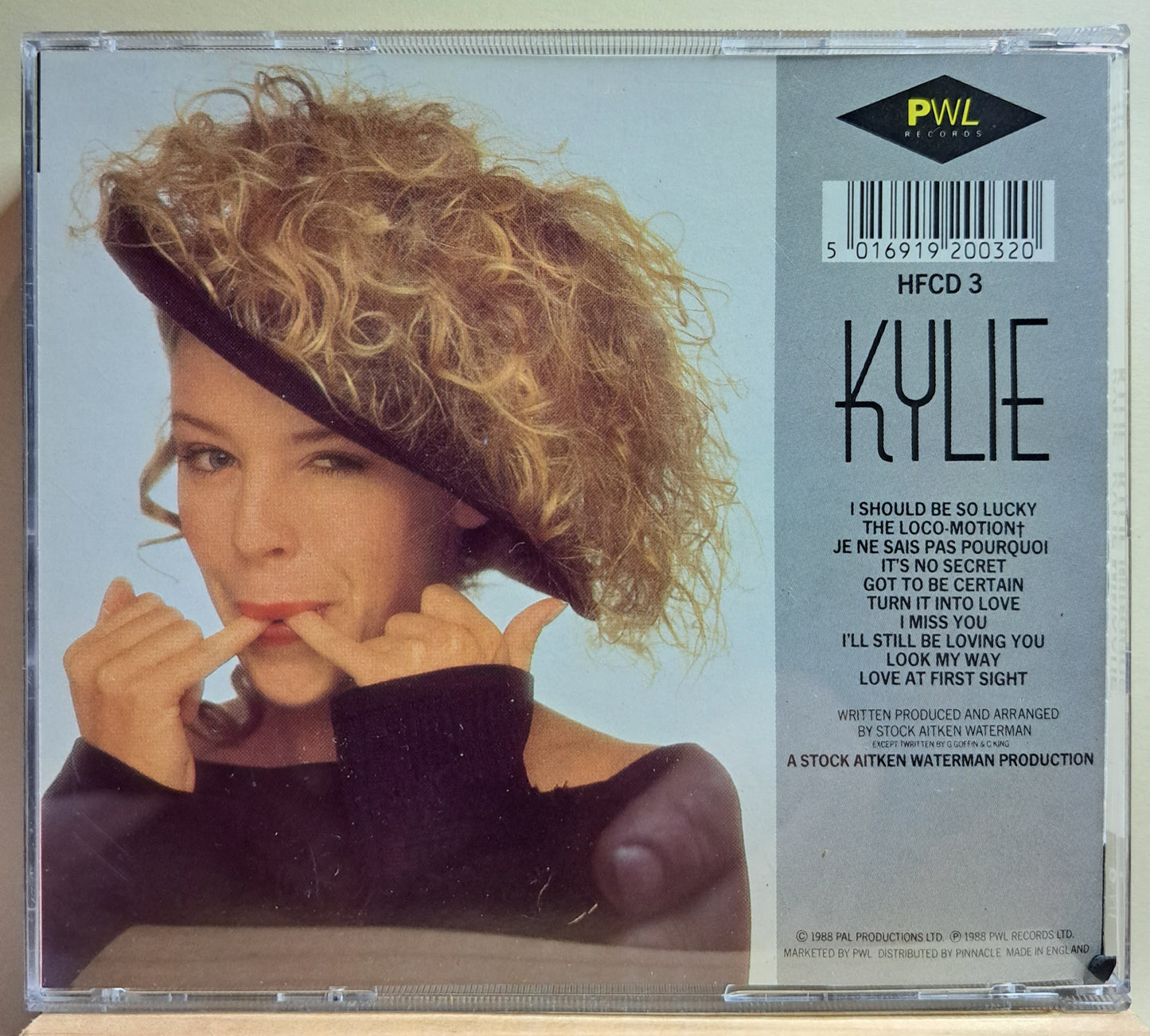 Kylie Minogue - Kylie Minogue (cd)