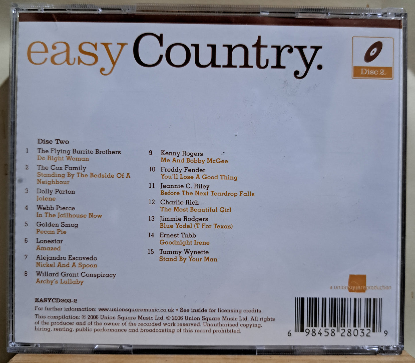 Easy Country - 2 cd set filled with classic country songs.