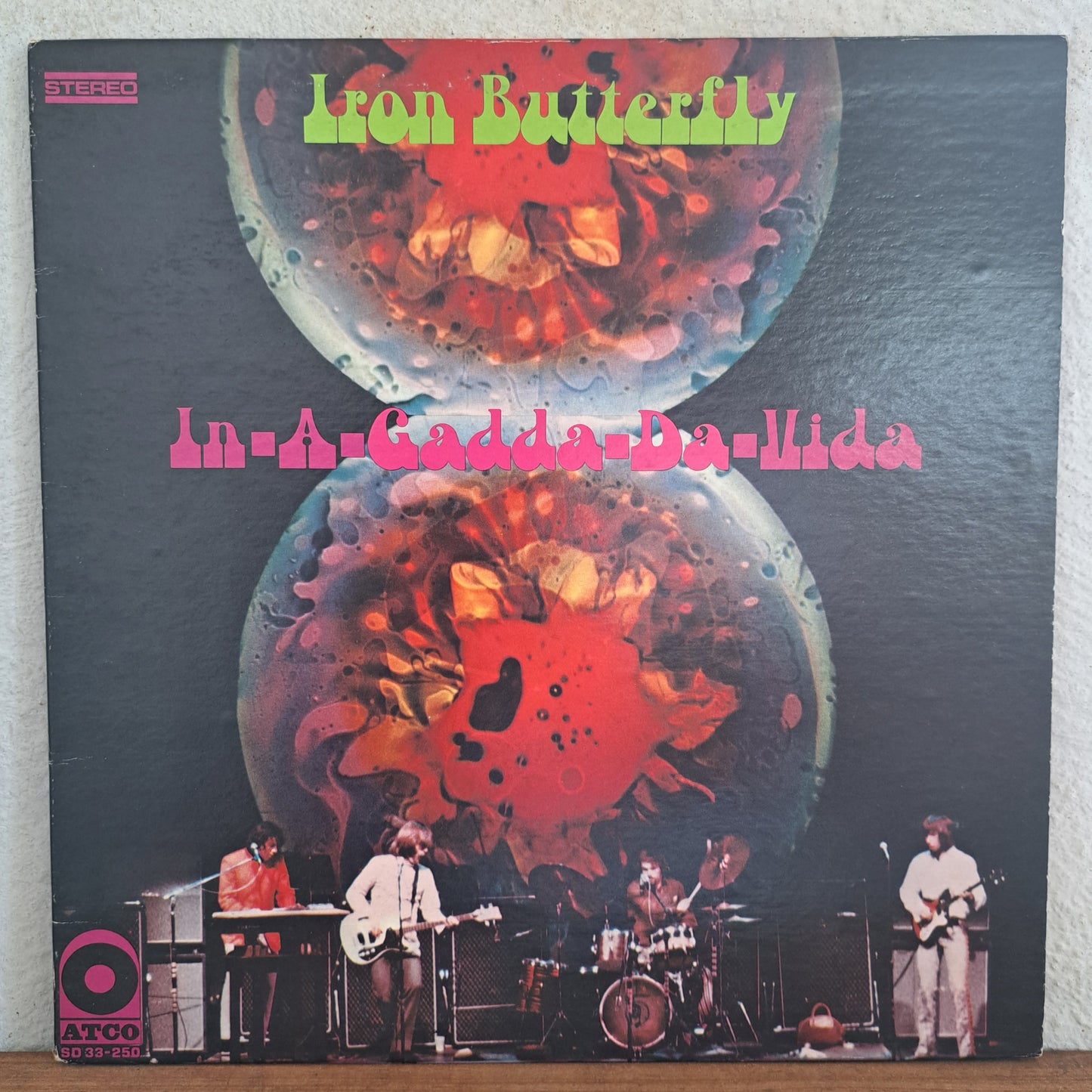 Iron Butterfly - In-a-gadda-da-vida