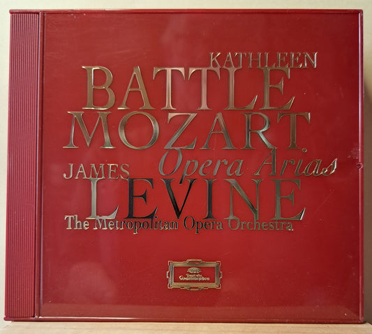 Kathleen Battle Sings Mozart, with the Metropolitan Opera Orchestra conducted by James Levine. (cd)