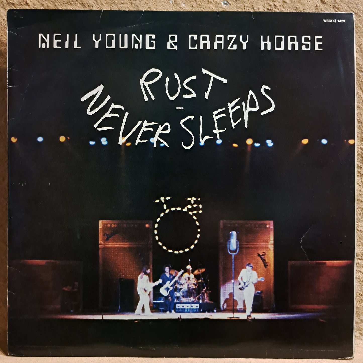 Neil Young & Crazy Horse - Rust never sleeps