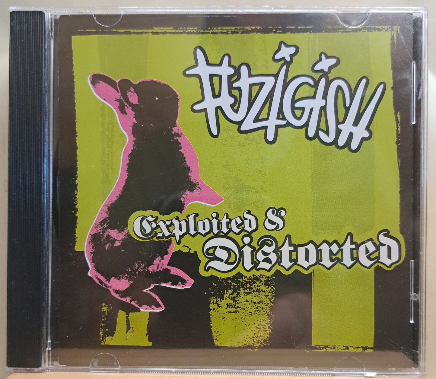Fuzigish - exploited & distorted (cd)